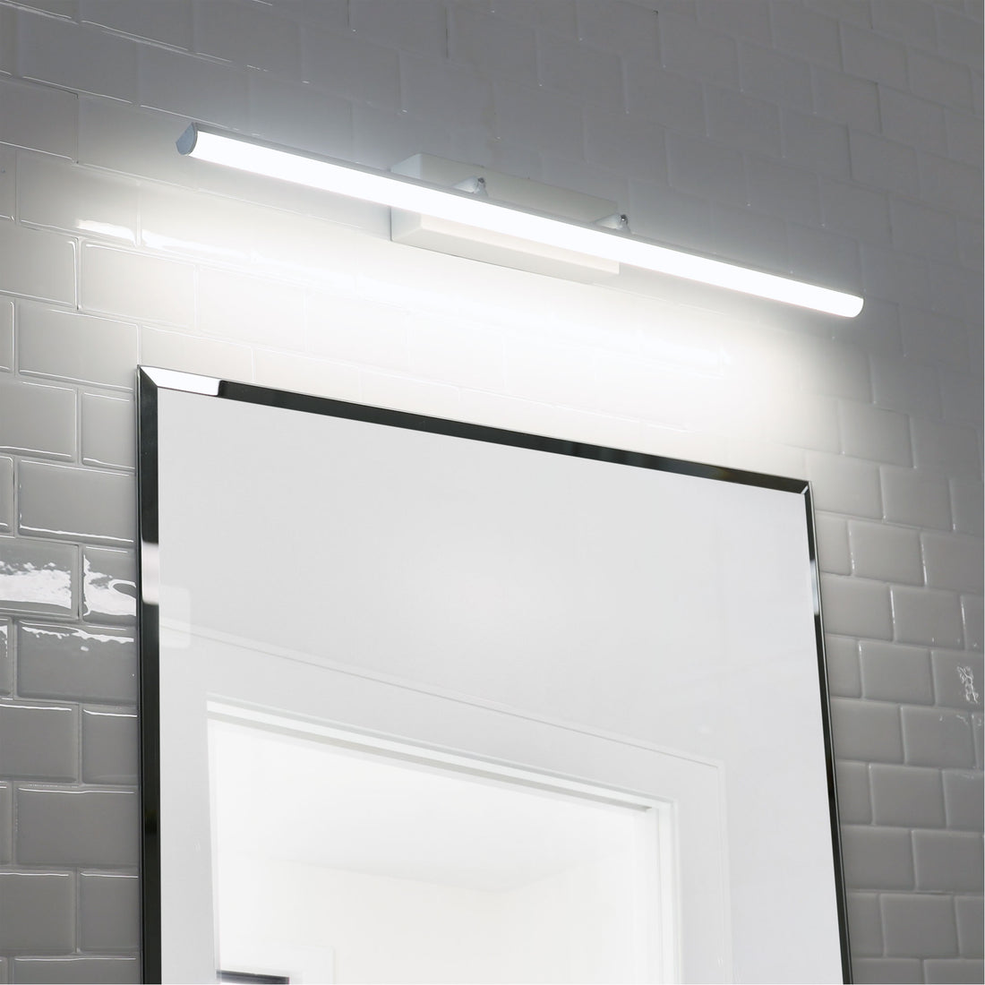 Kari 60 CTS LED Vanity Light White