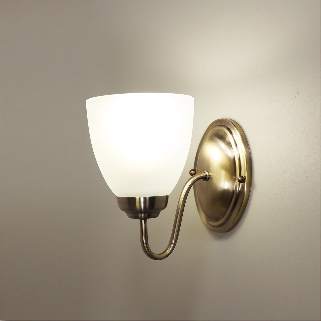 Rochester Traditional Glass Wall Light Antique Brass 1lt