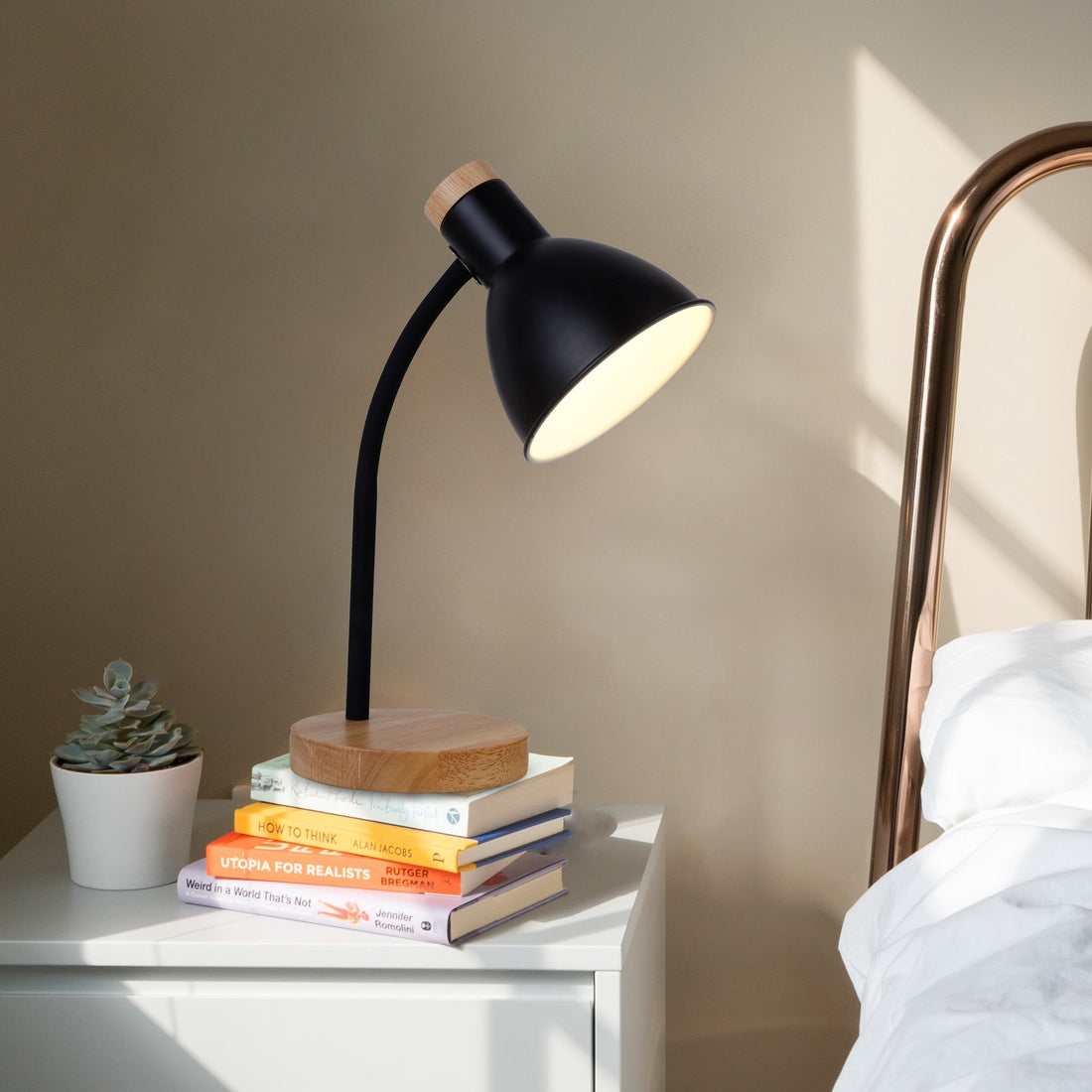 Merete Table Lamp - Black