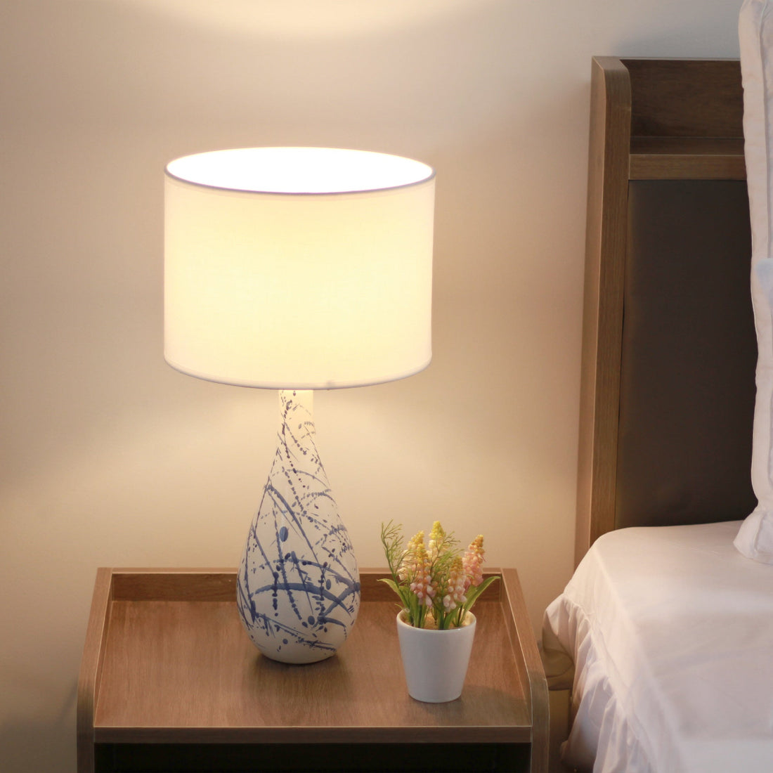 Ashleigh Table Lamp